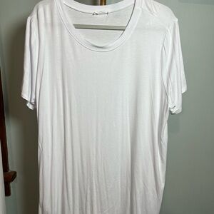 Chic Soul White Short Sleeve Crew Neck Tee